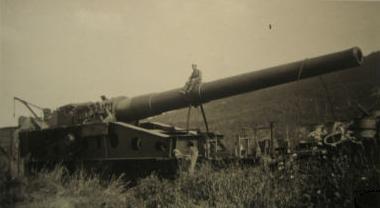 Belgisch 380 mm spoorwegkanon teruggevonden door Duitse soldaten bij la Campagne de France in juni 1940